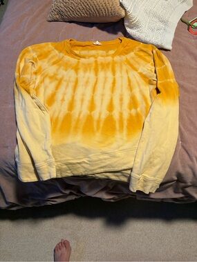Hem & Thread Yellow Tie-Dye Crewneck Sweater